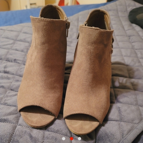 Wedges - Picture 2 of 2